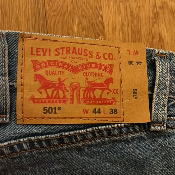 LEVI’S • premium the original 501 “93 stretch straight jean” • size 44 X 38” - Picture 7 of 17